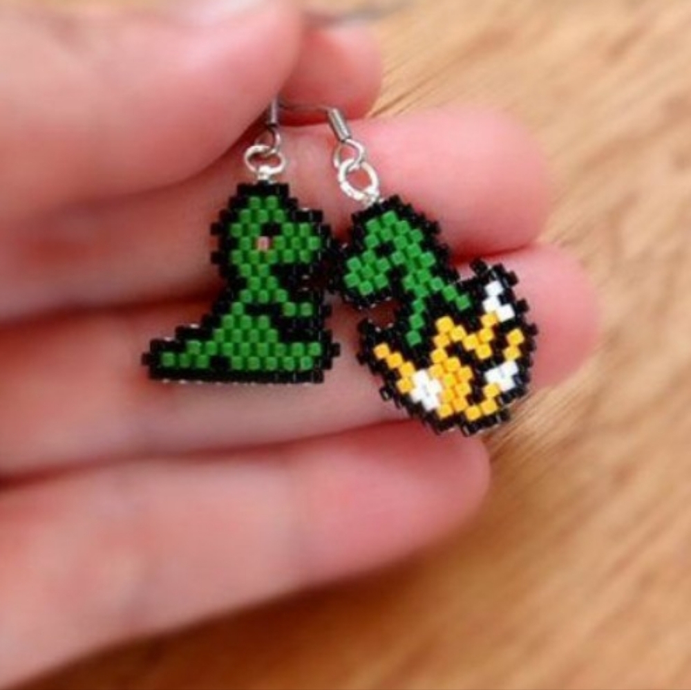 Flat beaded earrings